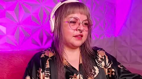 Gina George online show from 11.14.25