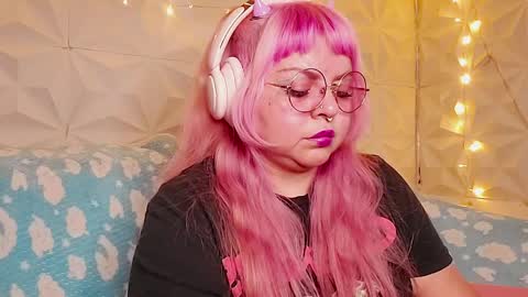 Gina George online show from 05.24.26
