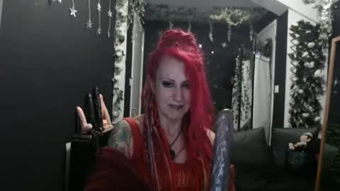 SaucySky online show from 02.09.25