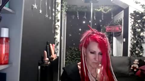 SaucySky online show from 04.02.26