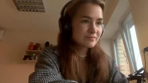 Snapshot of saundrayeeloy chatting on 09.09.25 Martha online show from 09.09.25