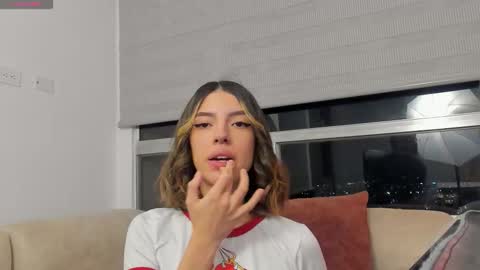 savagesweethearts online show from 10.20.25