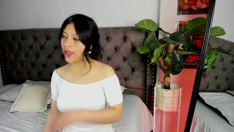 Snapshot of savannah_cameron chatting on 02.26.25 Savannah online show from 02.26.25