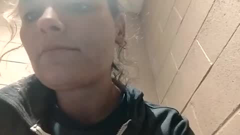 Snapshot of savannahjays chatting on 09.27.25 savannahjays online show from 09.27.25