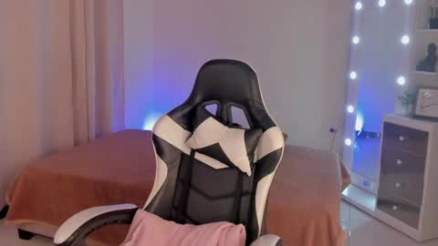 Snapshot of savannahwildee chatting on 02.26.25 Savannahwildee online show from 02.26.25