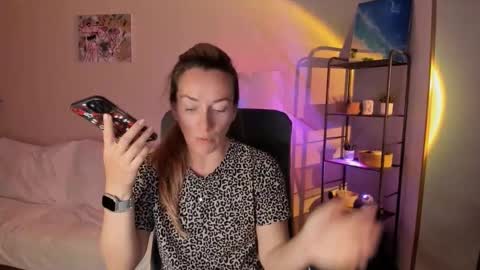 save the qween online show from 09.14.25