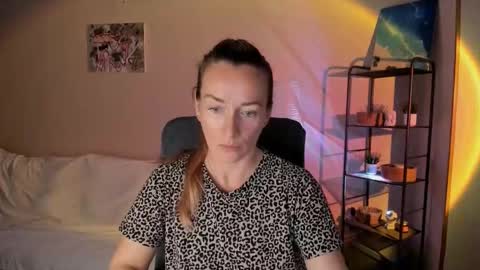 save the qween online show from 09.15.25