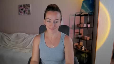 save the qween online show from 10.04.25