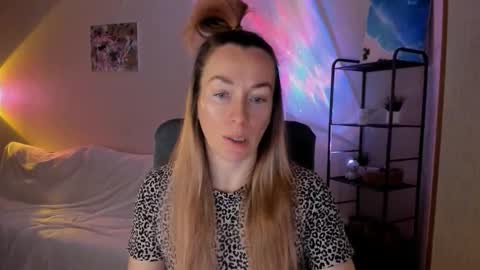 save the qween online show from 12.15.25