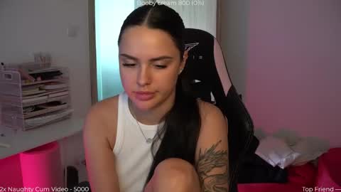 Snapshot of savvage_play chatting on 05.29.26 Naomi online show from 05.29.26