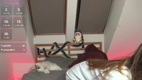 Snapshot of savvye chatting on 12.02.25 Sava online show from 12.02.25