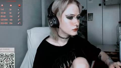 pronoun she. name Mary. age 21. online show from 09.13.25