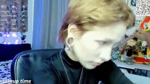 Snapshot of say_mary chatting on 06.17.26 pronoun she. name Mary. age 21. online show from 06.17.26