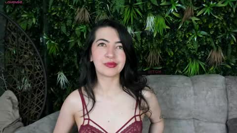 Snapshot of saya_amaretto1 chatting on 09.09.25 Saya Amaretto online show from 09.09.25