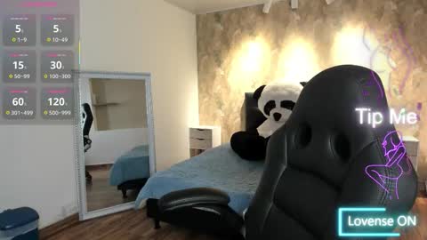 Snapshot of saya_amaretto1 chatting on 10.06.25 Saya Amaretto online show from 10.06.25