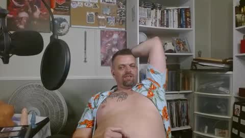 Snapshot of scarecrow2wm chatting on 09.20.25 Kent Clark online show from 09.20.25