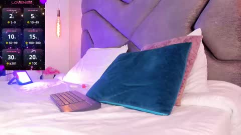 Scarlett online show from 02.18.25