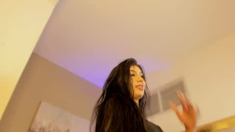 Snapshot of scarlet__hill chatting on 01.16.25 scarlet hill online show from 01.16.25