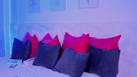 Scarlet online show from 04.25.26