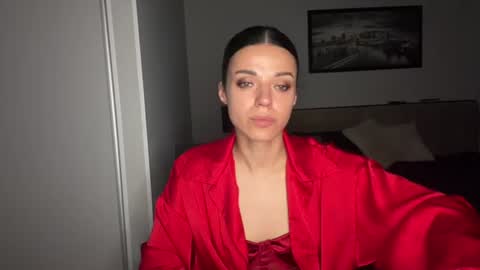 Snapshot of scarlet_daisy_ chatting on 06.19.26 Sophie online show from 06.19.26