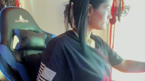 scarlet taylor kennedy online show from 11.01.25