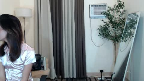 Snapshot of scarlet_kisses chatting on 06.27.26 Scarlet online show from 06.27.26
