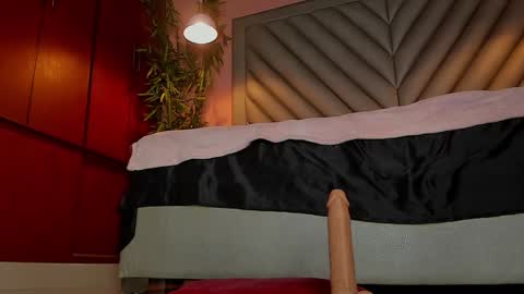 Scarlet Dayana online show from 02.07.25