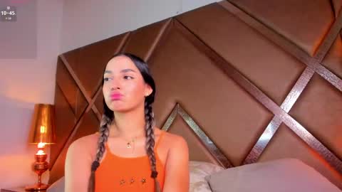 Snapshot of scarlethcollins_ chatting on 05.29.26 Scarleth online show from 05.29.26