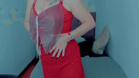 Snapshot of scarlethoot_ chatting on 12.24.24 S C A R L E T online show from 12.24.24