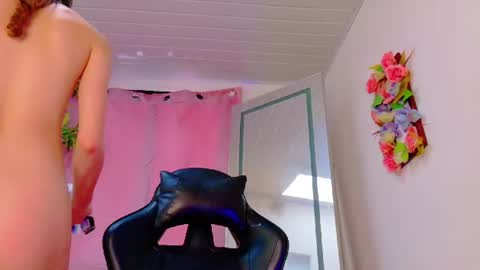 Snapshot of scarletjonesx chatting on 06.24.26 Denis online show from 06.24.26
