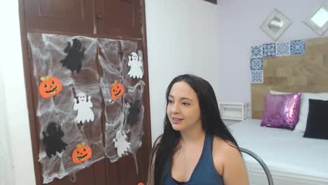 scarlet  online show from 10.12.25