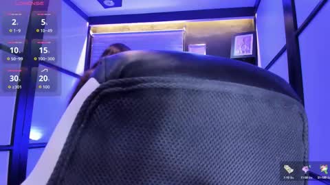 Snapshot of scarletmoon1_ chatting on 10.10.25 Scarlet online show from 10.10.25