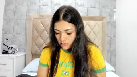 Snapshot of scarletmoon1_ chatting on 10.12.25 Scarlet online show from 10.12.25