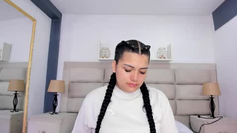 Snapshot of scarletmoon1_ chatting on 10.18.25 Scarlet online show from 10.18.25