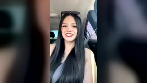 scarlet skyee online show from 07.04.26