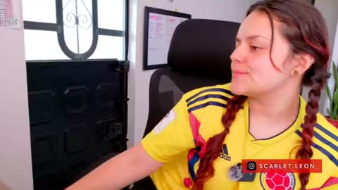 Snapshot of scarlett77_ chatting on 06.17.26 Scarletland welcome online show from 06.17.26
