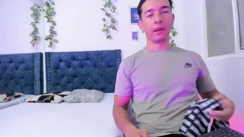 Snapshot of scarlett_777_dante chatting on 05.30.26 Scarlett y Dante online show from 05.30.26
