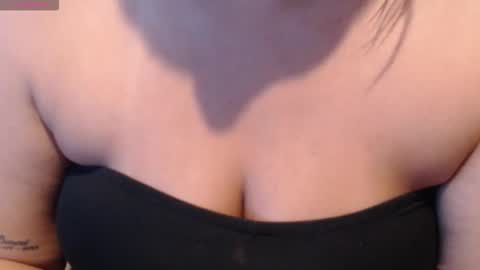 Scarlett Anaiz online show from 10.28.25