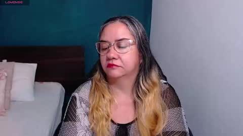 Scarlett  online show from 09.17.25