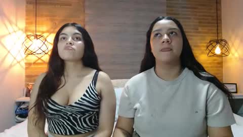 Scarlett and Jazmin online show from 12.05.25