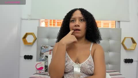 scarlett_fox20 online show from 02.02.25