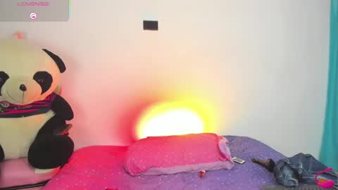 Snapshot of scarlett_lewis2 chatting on 01.20.25 SweetScarlett online show from 01.20.25