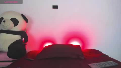 Snapshot of scarlett_lewis2 chatting on 02.15.25 SweetScarlett online show from 02.15.25
