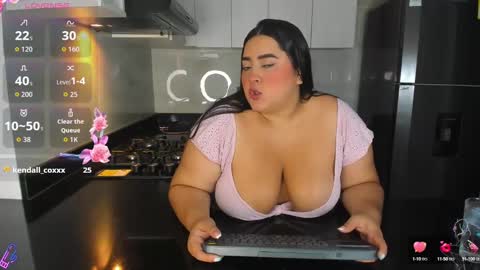 Snapshot of scarlett_lewis2 chatting on 10.21.25 SweetScarlett online show from 10.21.25