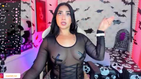 Snapshot of scarlett_luv chatting on 11.01.25 Kim online show from 11.01.25