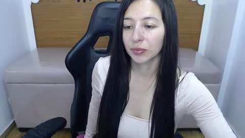 scarlett_percy_t online show from 11.17.25