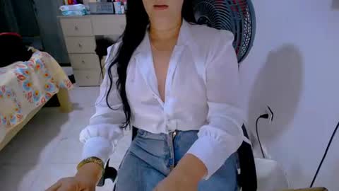 Snapshot of scarlett_sex2 chatting on 07.06.26 scarlet online show from 07.06.26