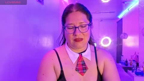 Snapshot of scarlett_widow chatting on 05.12.26 scarlett_widow online show from 05.12.26