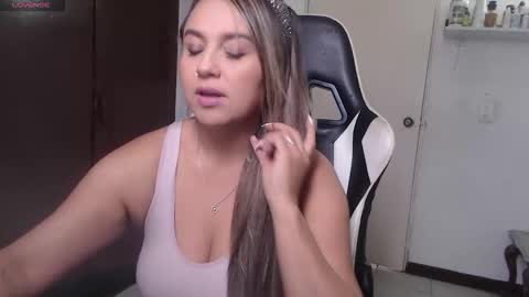 Snapshot of scarlettbellee chatting on 06.01.26 Scarlett online show from 06.01.26