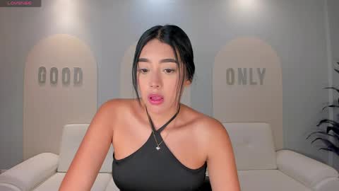 Snapshot of scarlettblaze1 chatting on 05.04.26 Sacrlett Blaze online show from 05.04.26
